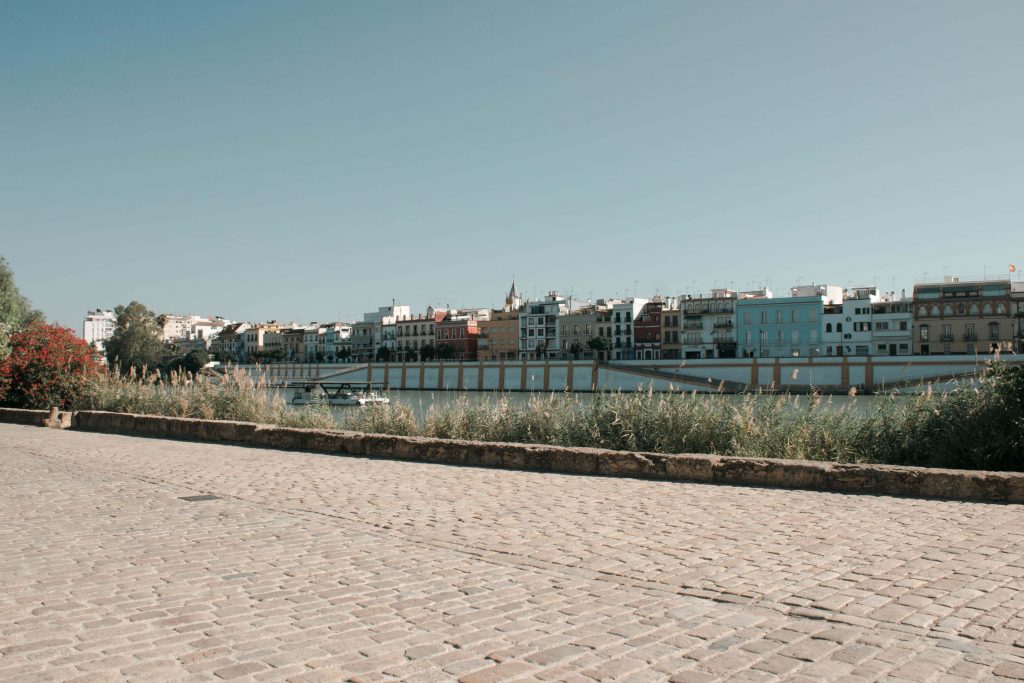 seville quai canal