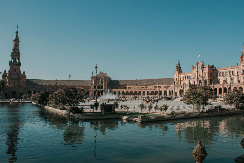 seville plaza espagne eau
