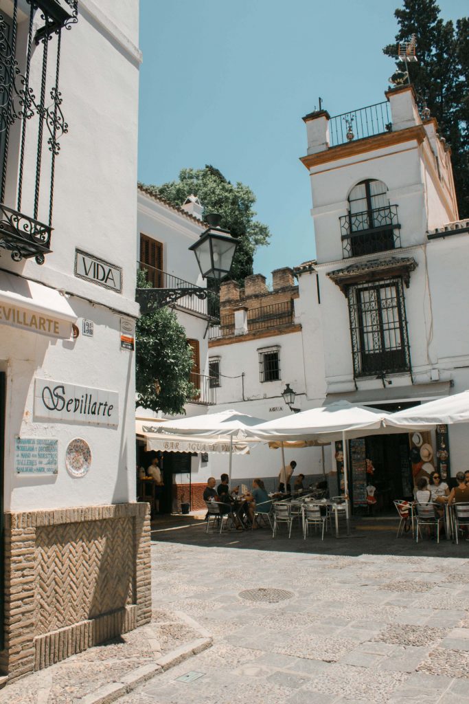 seville santa cruz ruelle blanc bar